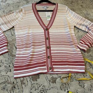 Woman’s spring sweater new with tags